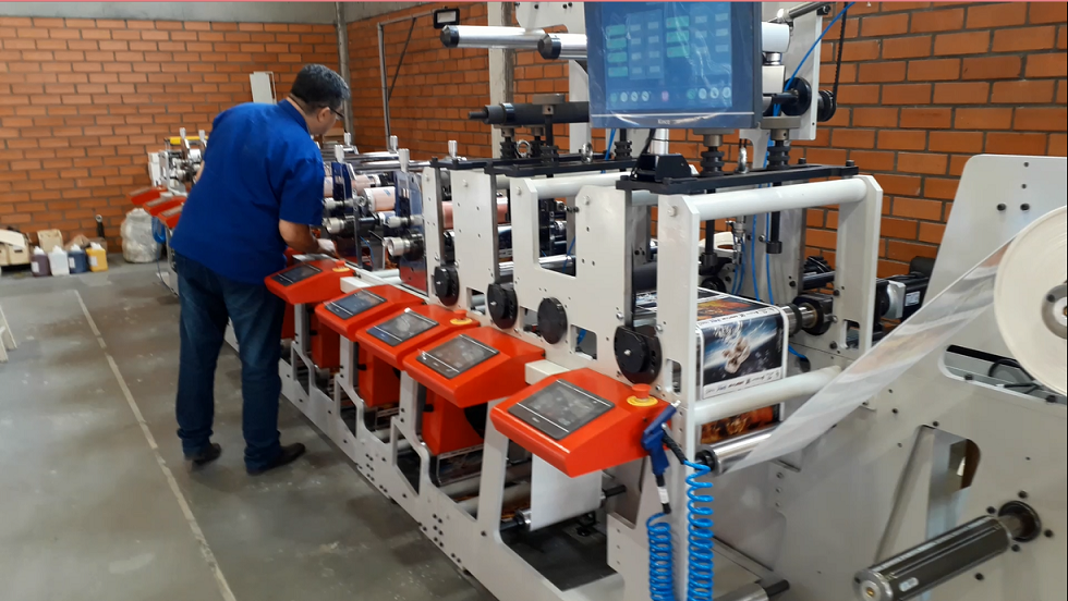 Impressora Flexográfica Banda Estreita – Scripta (Shaftless)